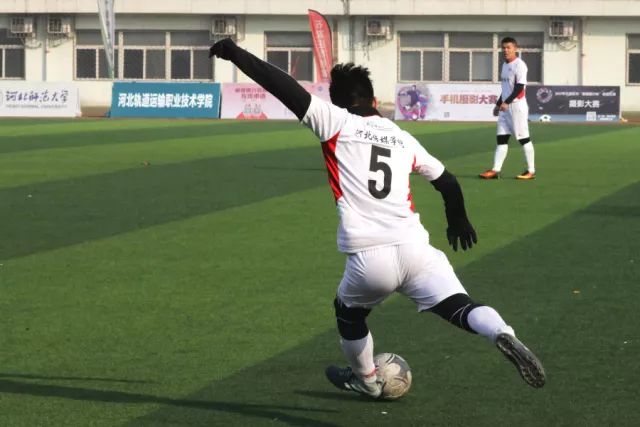 欧冠-恰尔汗奥卢点球制胜 国际米兰1-0阿森纳